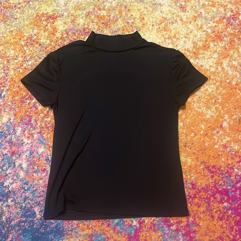 Black crop top - Picture 1 of 1